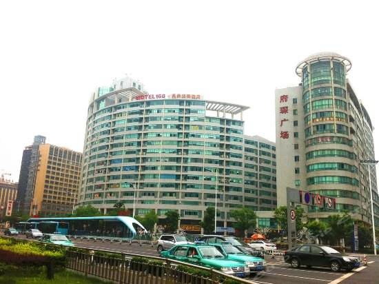 常州亮彩電子有限公司成立，注冊地：江蘇省常州市新北區(qū)府琛廣場